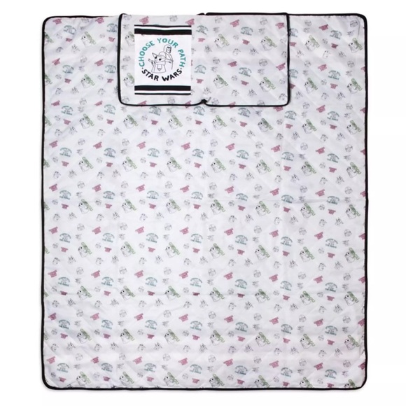 Disney - Star Wars - Picnic Blanket - Disney Parks - Picture 3 of 3